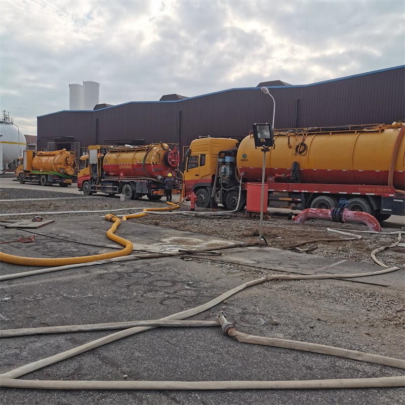 西昌污水池清理