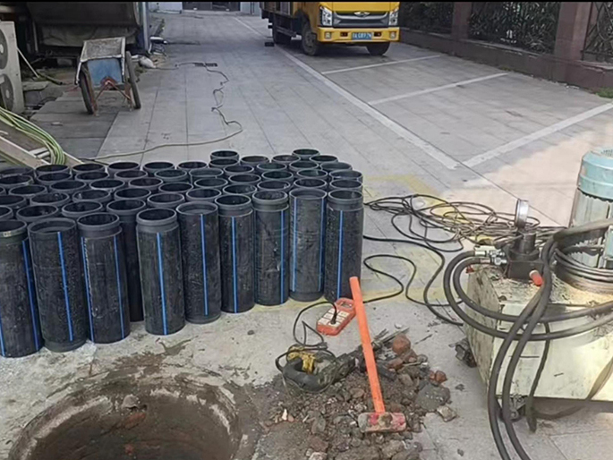 西昌PE置换管厂家 DN315置换管 非开挖管短管置换